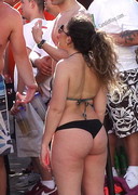 Candid bikini ass