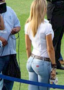 Ines Sainz in a pair of jeans