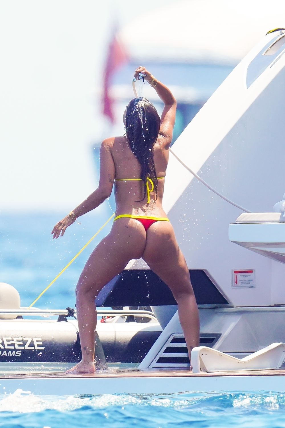 Anitta booty