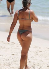 Plump ass in a bikini