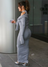 Eva Longoria shows off her absolute peach of a booty